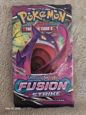 Pokémon Sword & Shield Fusion Strike Booster Pack